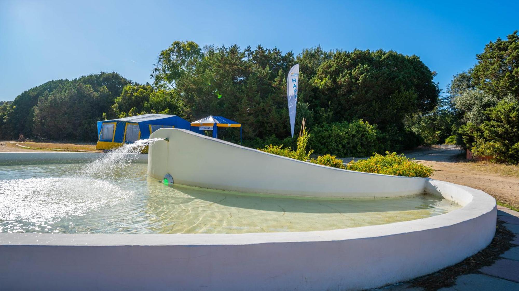 Happy Camp Mobile Homes In Camping Village Baia Paradiso Badesi Exterior photo